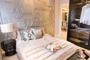 Luxury 5 Star Condo NEXT to Mont Kiara