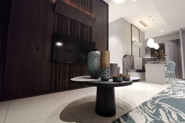 Super Value RM 300K CONDO Near University, mall 