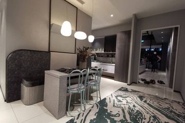 Super Value RM 300K CONDO Near University, mall 