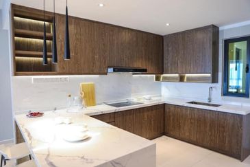 Largest Unit,Good Access,Green Environment