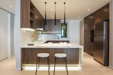 ** CONDO FOR SALE IN KUALA LUMPUR **15 MIN TO KLCC