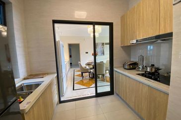 3min to Sunway pyramid monthly installment RM1200