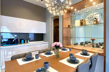 FREEHOLD CONDO ONLY 15 Floors Superb Low Density