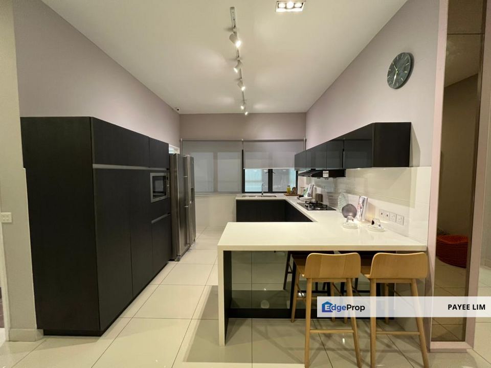 [Ready move in ] 1040sf FREEHOLD Semi-D Condo, Selangor, Kajang