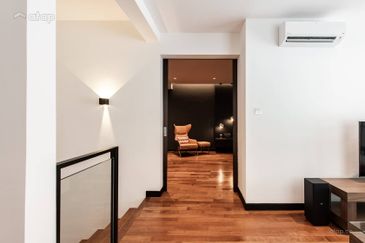  [ 150m To LRT ] Luxury Design Duplex Concept 3Room Montly installment RM1500