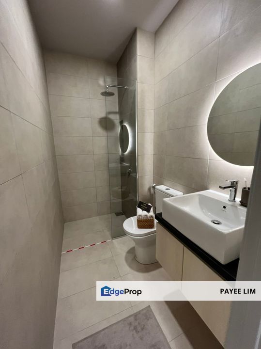 PJ Damansara Next to LRT3 5min to Damansara uptown , Selangor, Kota Damansara