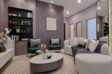 Old Klang Road Freehold Low-density Luxury Condominium 3R RM388k 