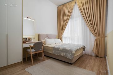 Next to LRT in Bukit Jalil New Freehold Condo 