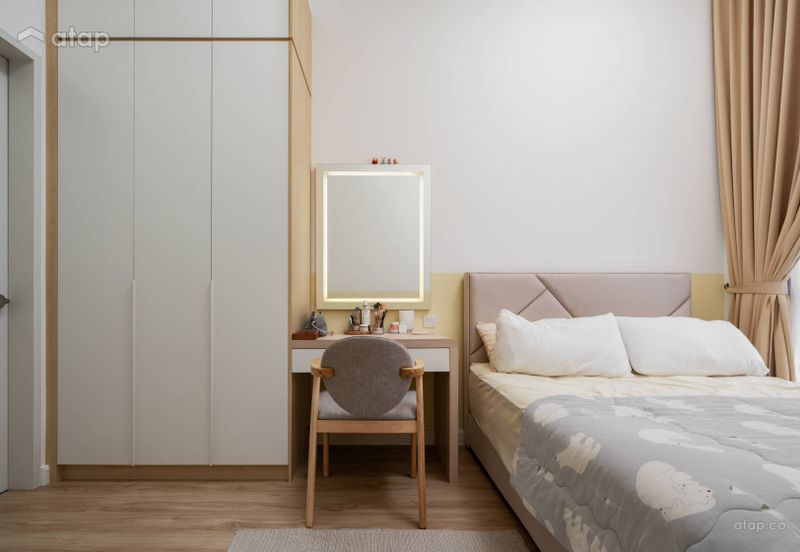 Next to LRT in Bukit Jalil New Freehold Condo 