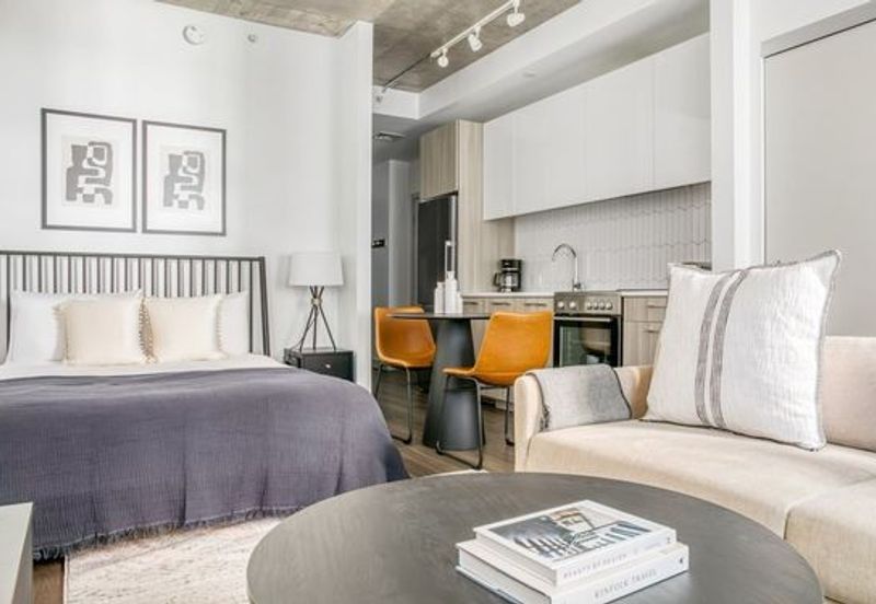 Freehold Fully Furnished Next to LRT @ PJ 