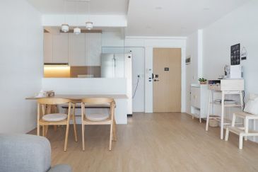 Free 90% Furnished Instalment only 18xx