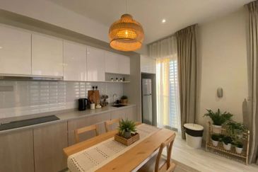 199unit Smart Home Condo with furnished 