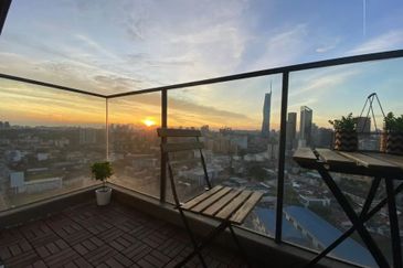 199unit Smart Home Condo with furnished 