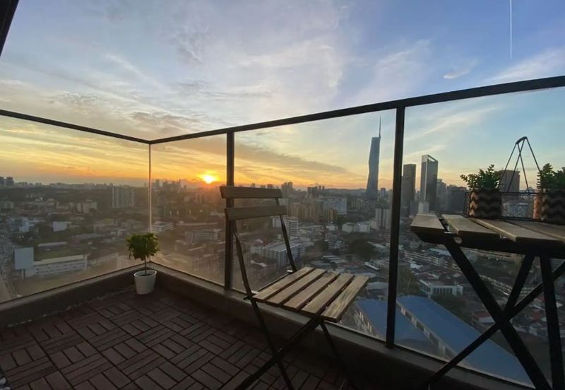 199unit Smart Home Condo with furnished 