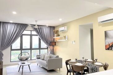 Super Low dense Mid Valley Invest property 