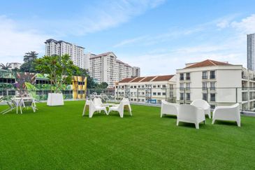 Super Low dense Mid Valley Invest property 