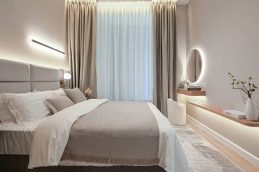 FULLY FURNISHED LOWDENSITY IN MIDVALLEY 