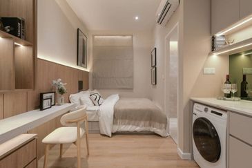 FULLY FURNISHED LOWDENSITY IN MIDVALLEY 