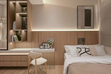 FULLY FURNISHED LOWDENSITY IN MIDVALLEY 