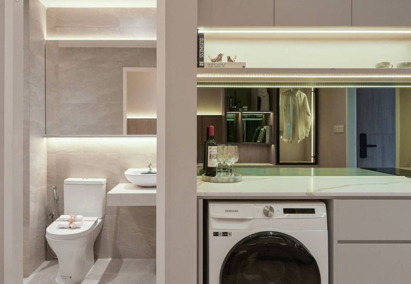 FULLY FURNISHED LOWDENSITY IN MIDVALLEY 