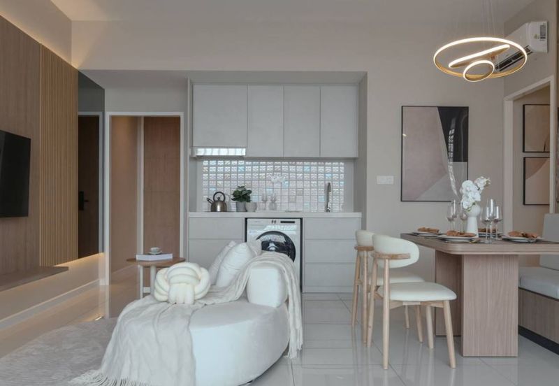 FULLY FURNISHED LOWDENSITY IN MIDVALLEY 