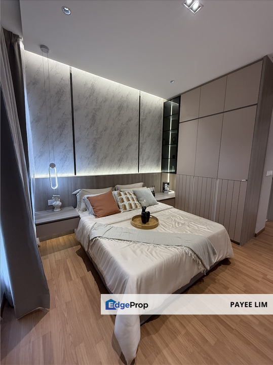 Bukit jalil next to Pavillion 2 Residential Condo Near LRT Free furnished , Kuala Lumpur, Bukit Jalil