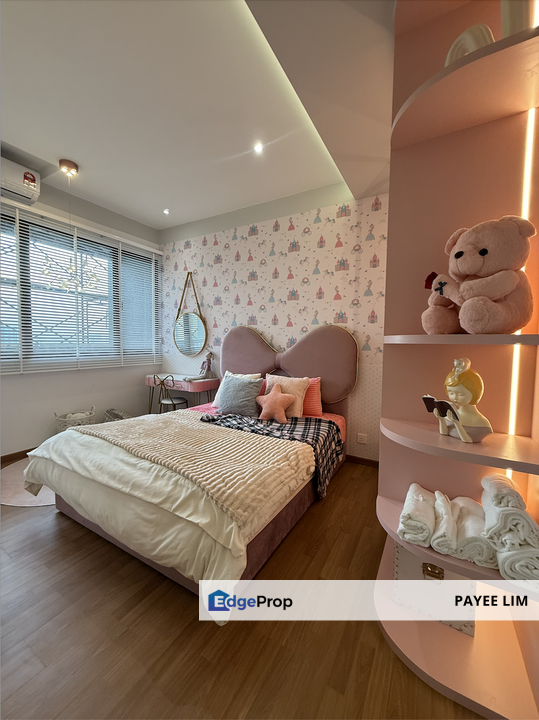 Bukit jalil next to Pavillion 2 Residential Condo Near LRT Free furnished , Kuala Lumpur, Bukit Jalil