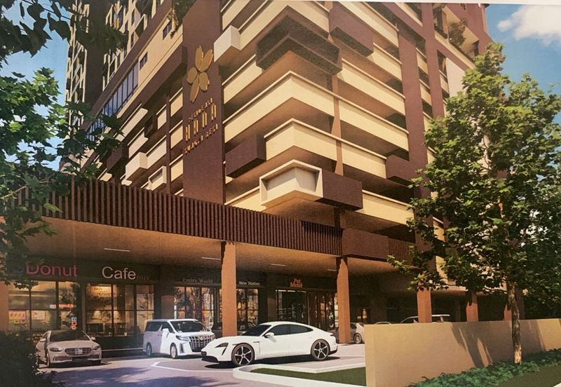 Prime Shoplot for sale Only 300k