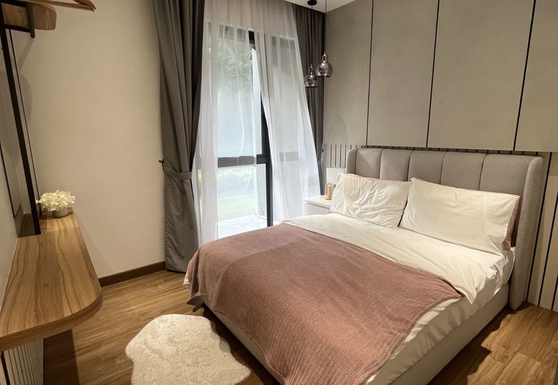 Fully Residential Low Density lake & forest view 