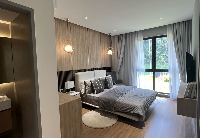 Fully Residential Low Density lake & forest view 