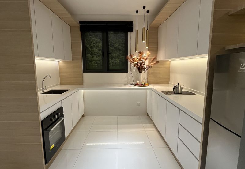 Fully Residential Low Density lake & forest view 