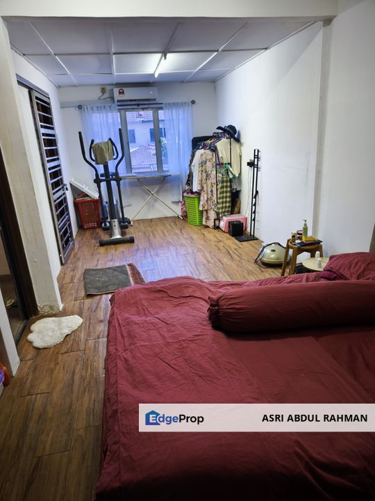 Taman Puchong Utama 2 Storey Extended Terace House, Selangor, Puchong