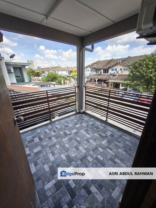 Taman Puchong Utama 2 Storey Extended Terace House, Selangor, Puchong