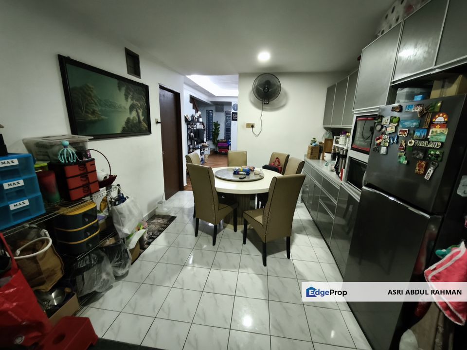 Taman Puchong Utama 2 Storey Extended Terace House, Selangor, Puchong