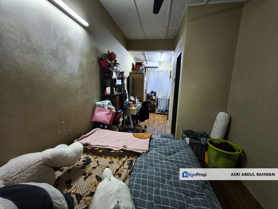 Taman Puchong Utama 2 Storey Extended Terace House, Selangor, Puchong