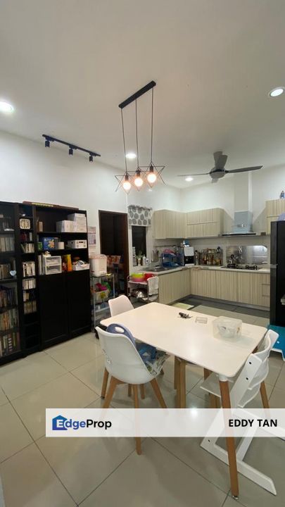 V Residensi Selayang Heights 3 Rooms Fully For Sale, Selangor, Selayang