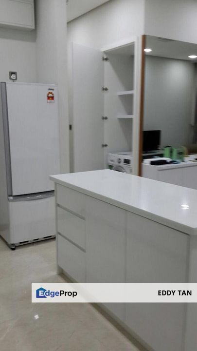 SOHO Suites KLCC 2 Rooms for Sale near LRT Monorail, Kuala Lumpur, KLCC