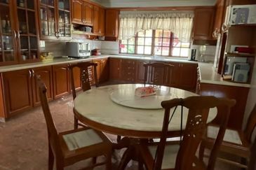 Semi-D House 5 Rooms 5 Baths for Sale in Sunway Damansara Kota Damansara