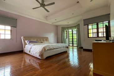 Semi-D House 5 Rooms 5 Baths for Sale in Sunway Damansara Kota Damansara
