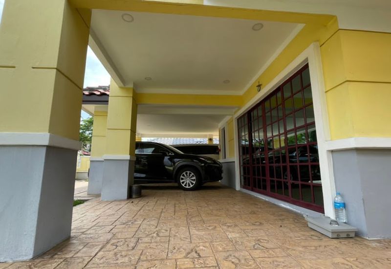 Semi-D House 5 Rooms 5 Baths for Sale in Sunway Damansara Kota Damansara