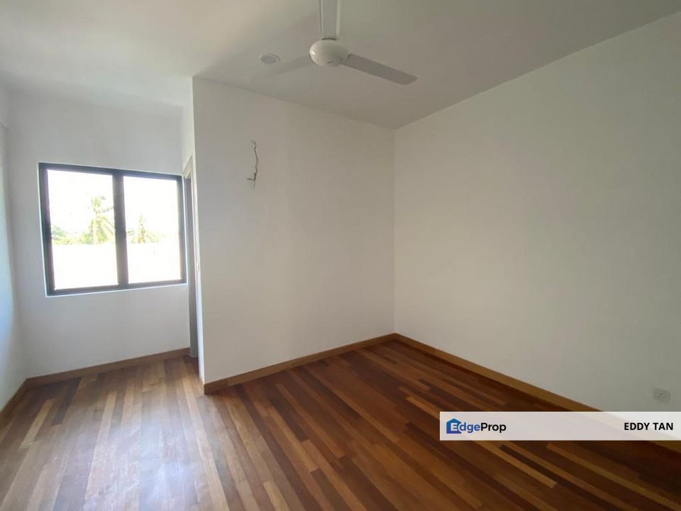 Laman Sutera Semi-D 6 Bedrooms For Sale in Bukit Lanchong Subang Jaya, Selangor, Putra Heights