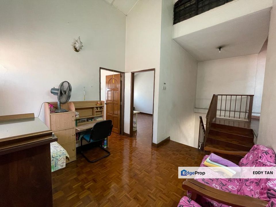 SS 2 Double Storey Terraced House for Sale in Petaling Jaya, Selangor, Petaling Jaya