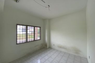 Taman Pinggiran Putra