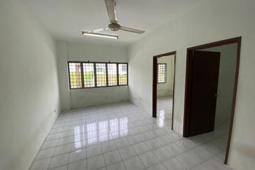 Taman Pinggiran Putra