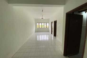 Taman Pinggiran Putra