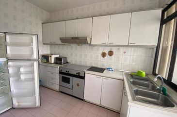 Mutiara Oriental Condominium