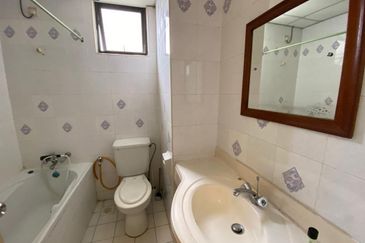 Mutiara Oriental Condominium