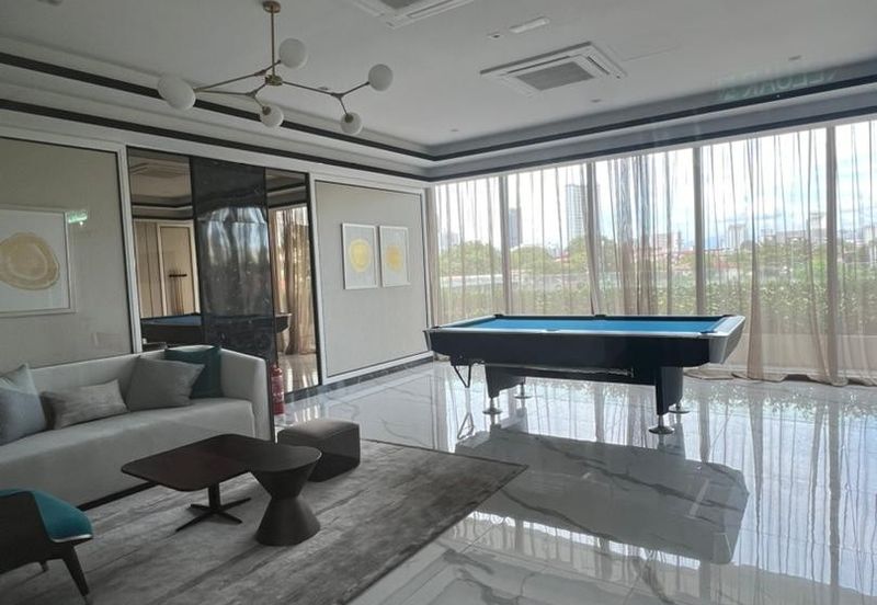 Pavilion Embassy Residence