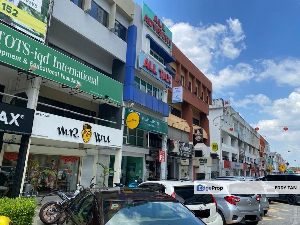 SS21 Damansara Uptown Shoplot 3.5 Storey for Sale in Petaling Jaya Prime Location, Selangor, Damansara Utama
