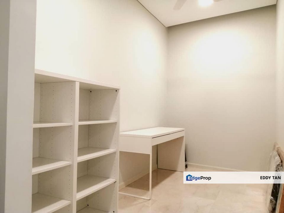 Sky Suites KLCC 2 Rooms 2 Baths 1 Work Place Fully Furnished For Rent near LRT Monorail, Kuala Lumpur, KLCC